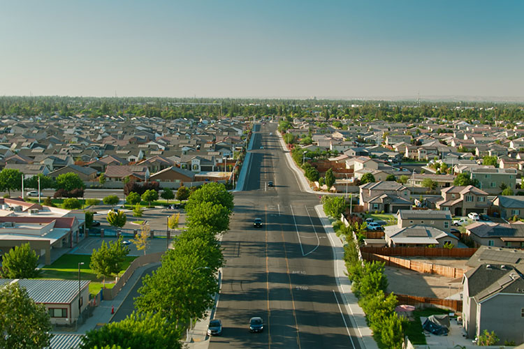 An overhead shot of one of Bakersfield, CA’s residential districts