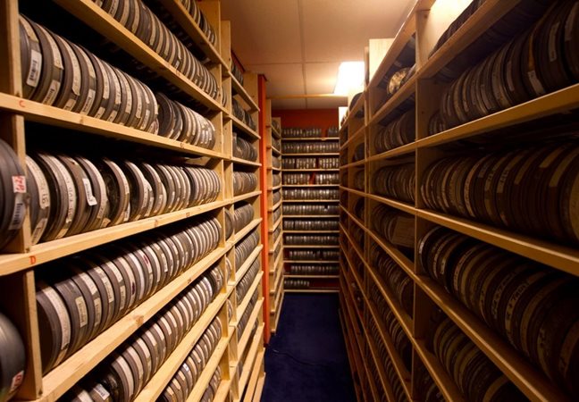A specialty storage center for vinyl records
