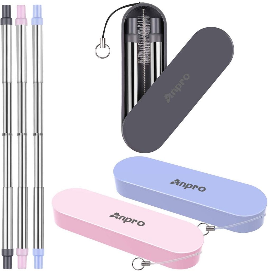 Collapsible metal straws with carrying cases