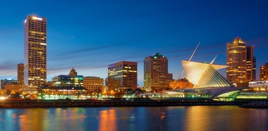 Milwaukee skyline at night