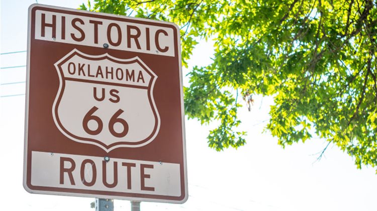 A brown sign that reads "Historic Route 66".