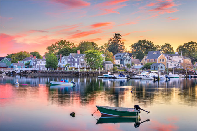 Sunset view of a tranquil waterfront in Portsmouth, New Hampshire