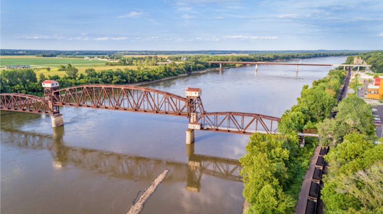 The historic Katy Trail Railroad Bridge over the Missouri River in Boonville, Missouri.