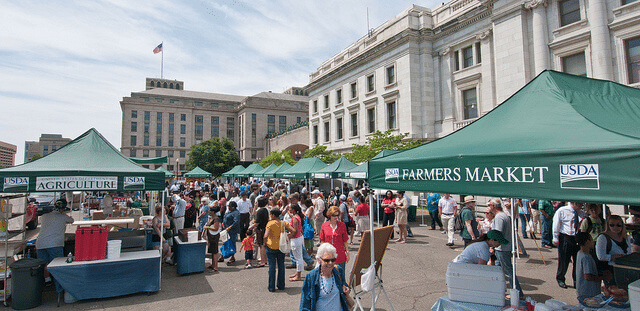 Farmers market and pop up shops 