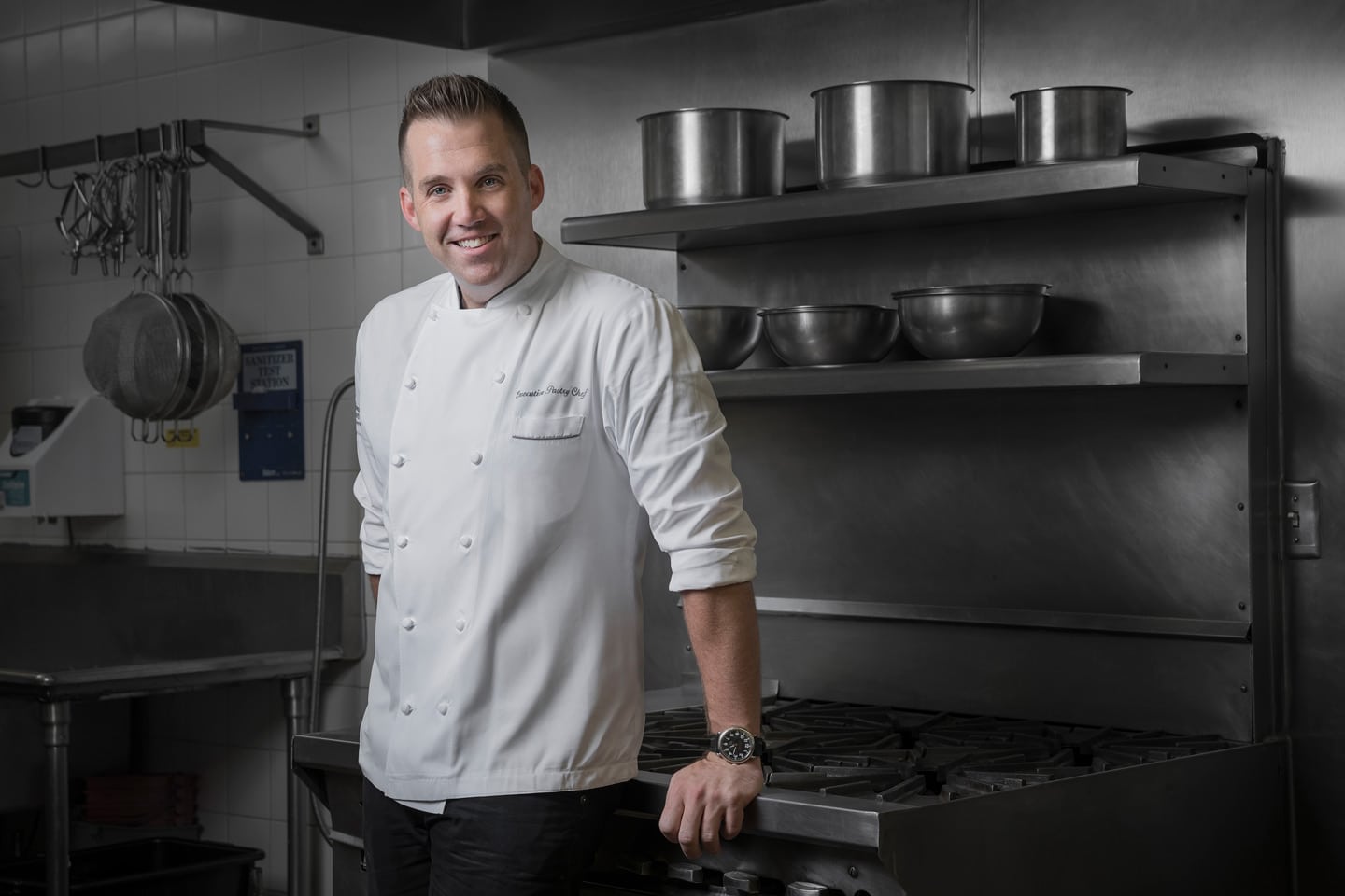 restaurant chef in kitchen 