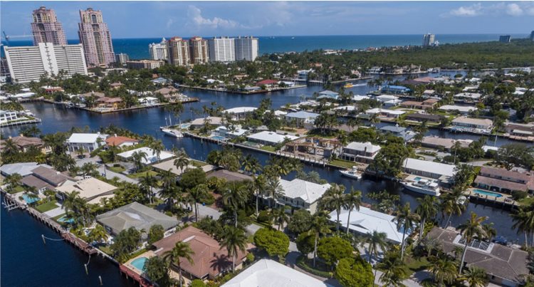 Aerial view of the Coral Ridge neighborhood of Fort Lauderdale, Florida.