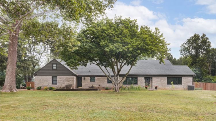 A large, single-story home in Meridian Hills, Indiana.