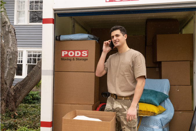 Active duty and retired service members can enjoy discounts on their moving expenses when they move with PODS.