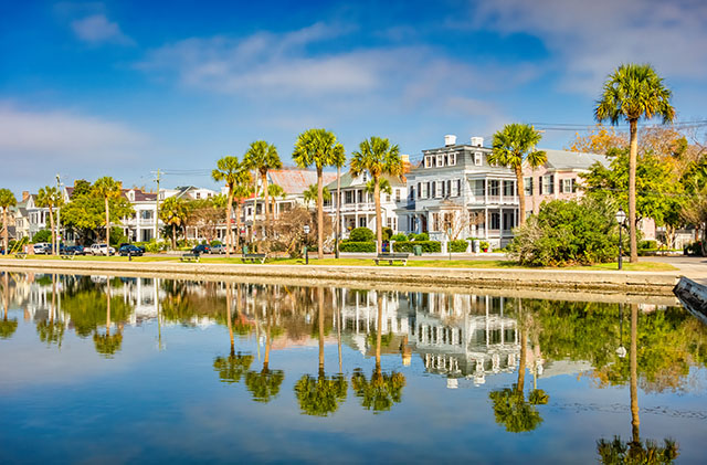 Traditional homes in old town Charleston, South Carolina on the river