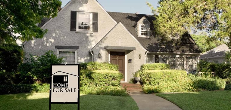 Home staging before moving locally