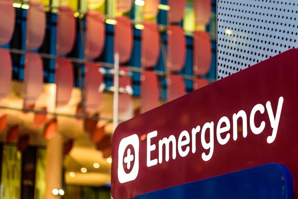 A hospital emergency ward sign