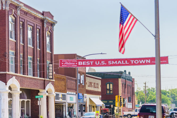 The 12 Best Small Towns in Kansas PODS Blog